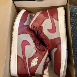 Nike Retro Air Jordan Mid sneakers